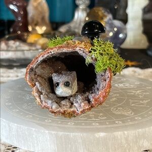 Refurbished Amethyst geode and meep